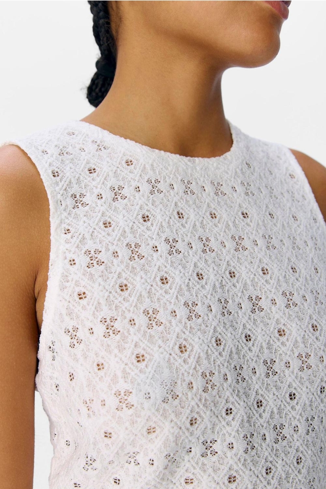 Object witte dames top | Close up
