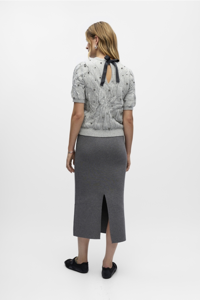 Object grijze dames trui | Model achteraanzicht