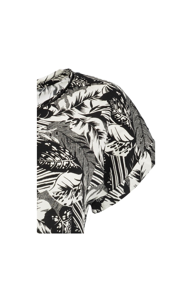 NED zwarte dames t-shirt | Close up