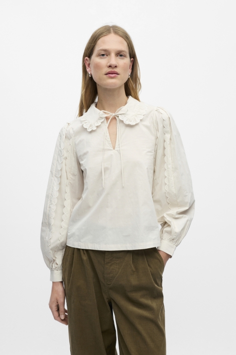 Object beige dames blouse | Model vooraanzicht