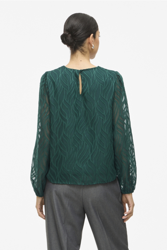 Vila groene dames blouse | Model achteraanzicht