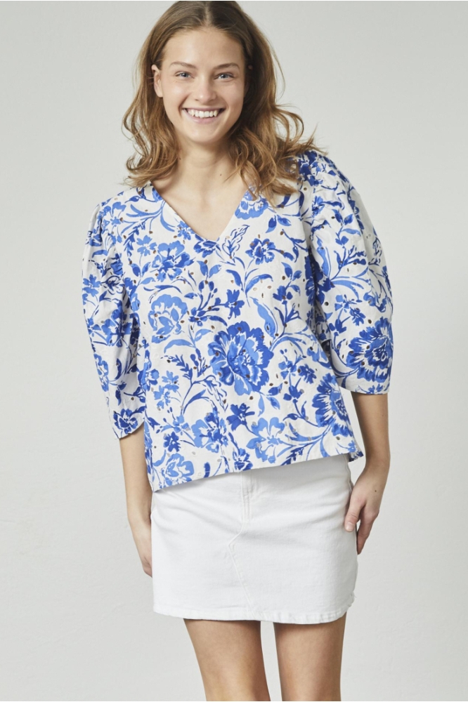 SisterS point blauwe dames blouse | Model vooraanzicht