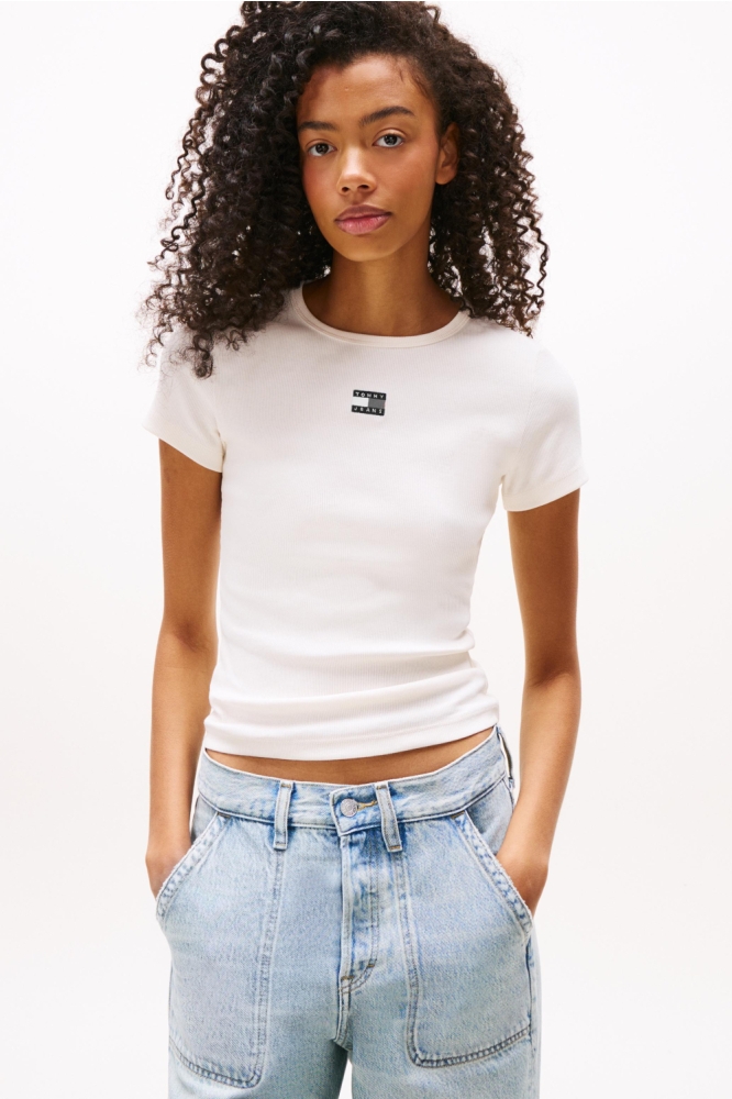 Tommy Jeans witte dames t-shirt | Model vooraanzicht