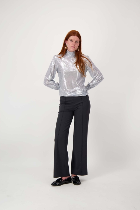 Zusss zilveren dames t-shirt | Model vooraanzicht