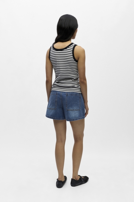 Object zwarte dames top | Model