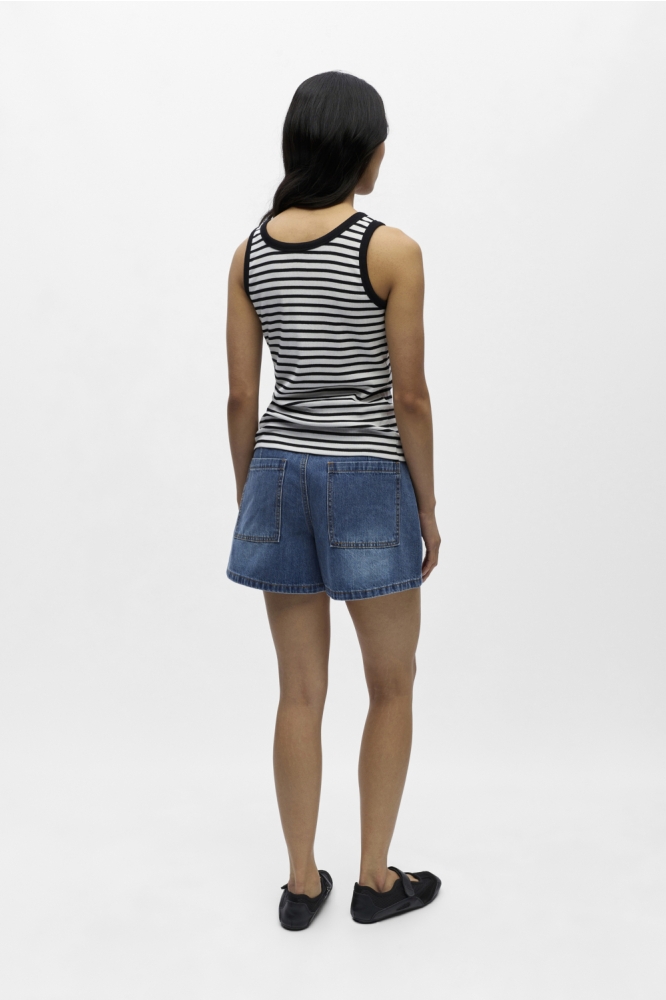 Object zwarte dames top | Model