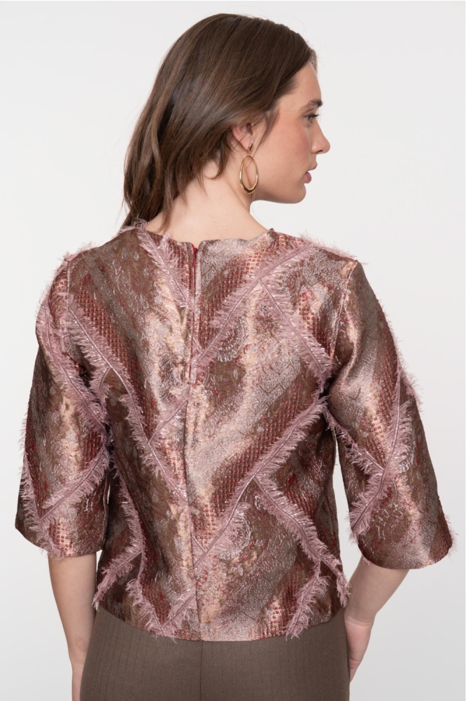 Geisha gouden dames blouse | Model achteraanzicht