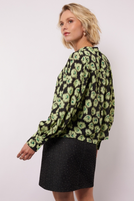 Fluresk zwarte dames blouse | Model achteraanzicht