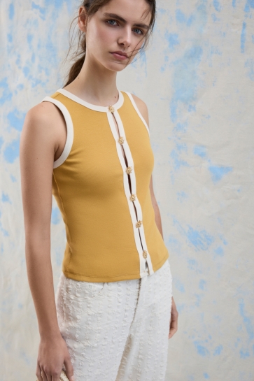 Vila Top VIFRIQ O-NECK S/L SUN TOP/RF/BFS 14115125 Amber Gold/ BIRCH PIPING