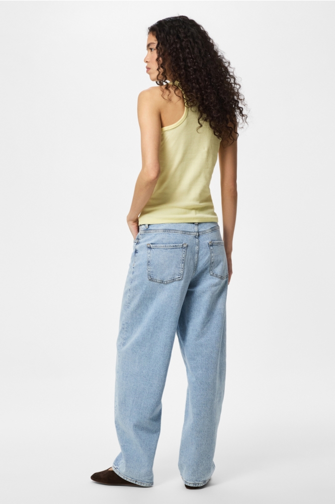 Pieces gele dames top | Model achteraanzicht