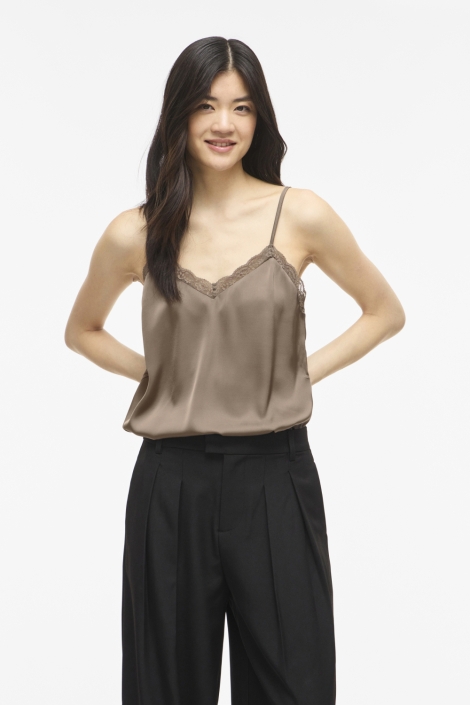 Vila bruine dames top | Model vooraanzicht