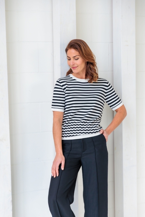 NED witte dames t-shirt | Model vooraanzicht