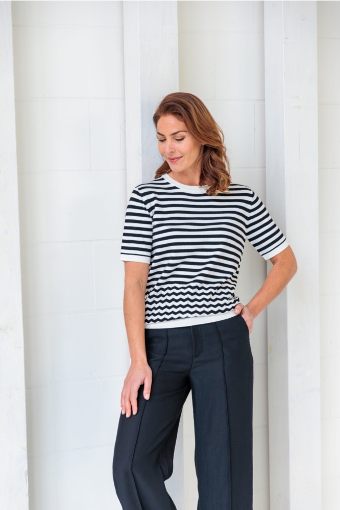 NED witte dames t-shirt | Model vooraanzicht