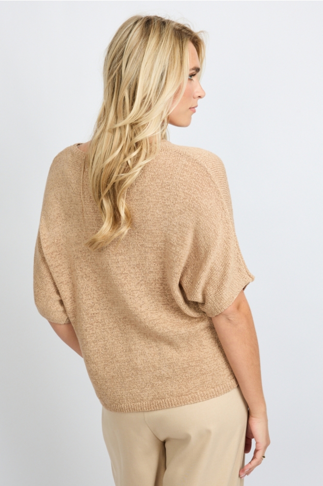 Fluresk zand dames t-shirt | Model achteraanzicht