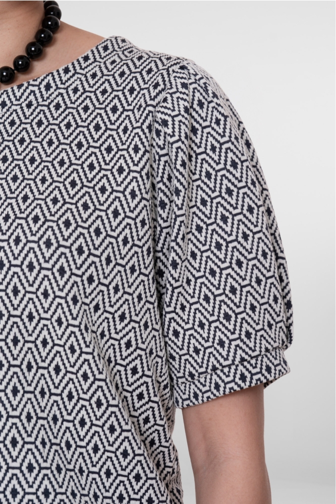 Geisha blauwe dames t-shirt | Close up