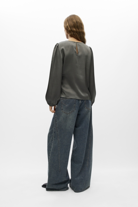 Object grijze dames blouse | Model