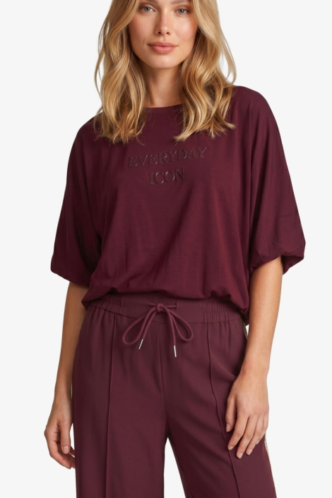Fluresk bordeaux dames t-shirt | Model vooraanzicht