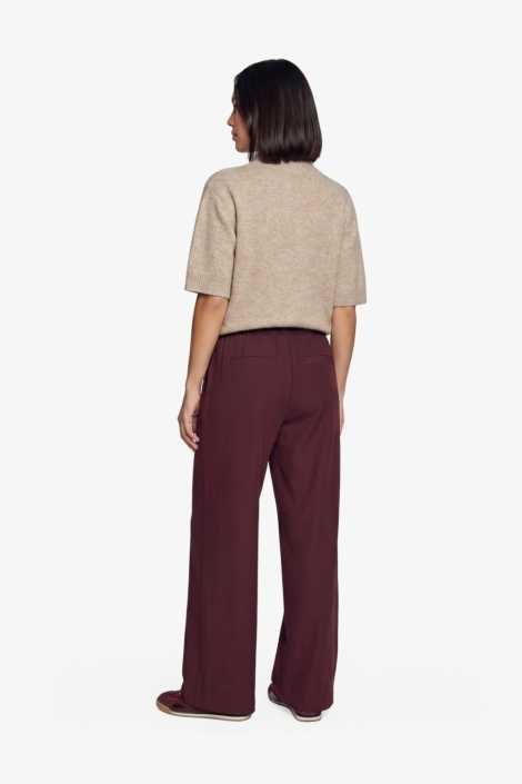 Fluresk camel dames trui | Model