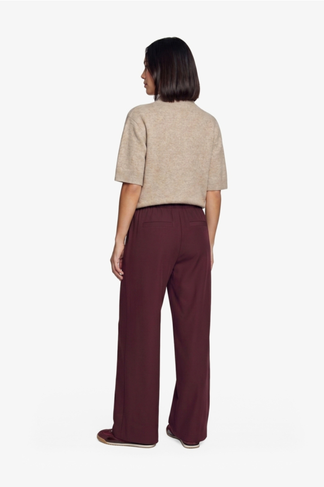 Fluresk camel dames trui | Model