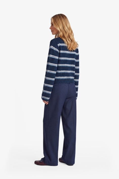 Fluresk blauwe dames trui | Model