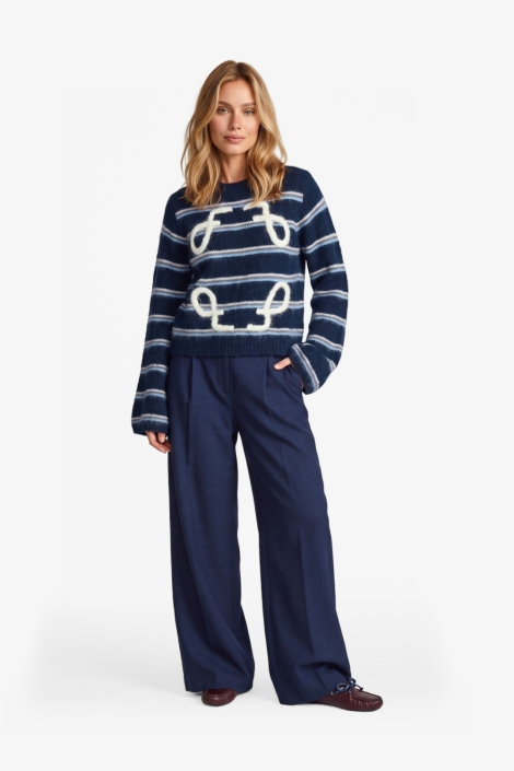 Fluresk blauwe dames trui | Model