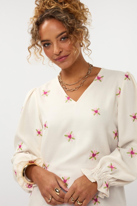 Ydence beige dames t-shirt | Close up