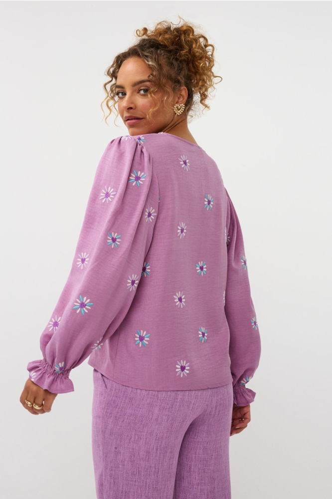 Ydence paarse dames t-shirt | Model zijaanzicht