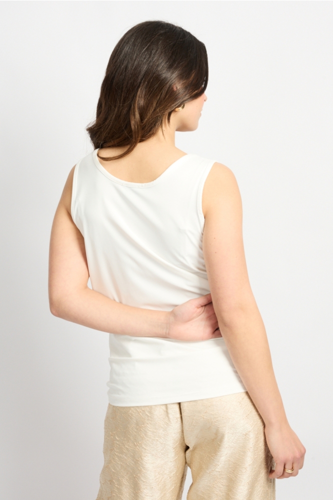 C&S The Label witte dames top | Model achteraanzicht