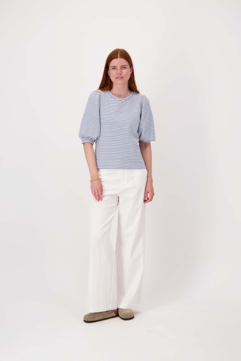 Zusss blauwe dames t-shirt | Model