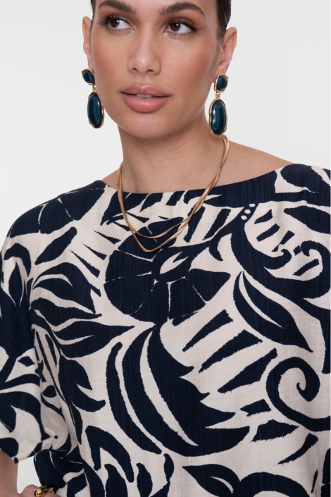 Geisha blauwe dames t-shirt | Close up