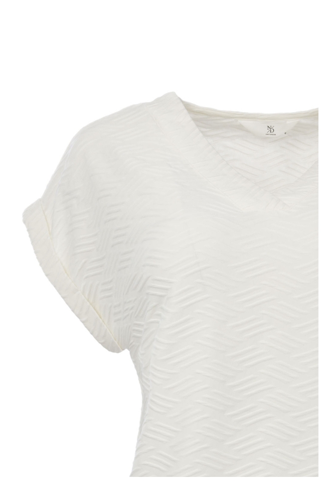 NED witte dames t-shirt | Close up