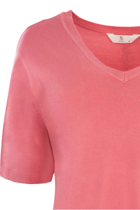 NED roze dames t-shirt | Close up