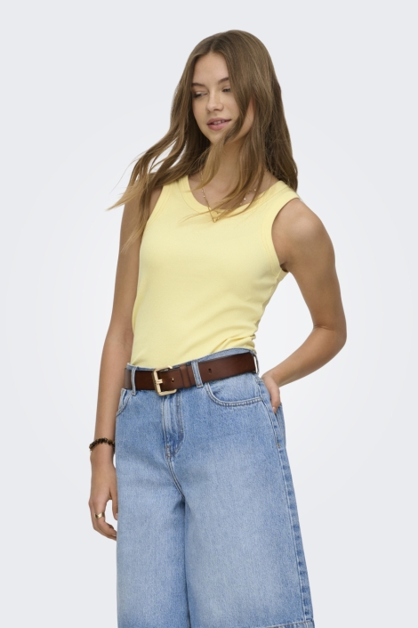 Only gele dames top | Model vooraanzicht