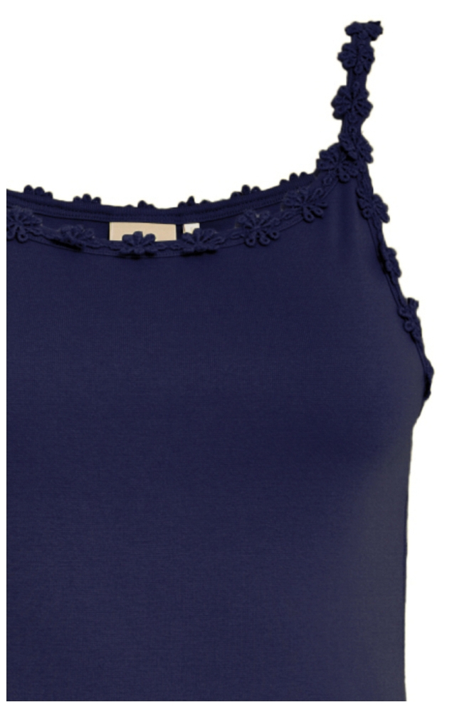 Peppercorn blauwe dames top | Close up