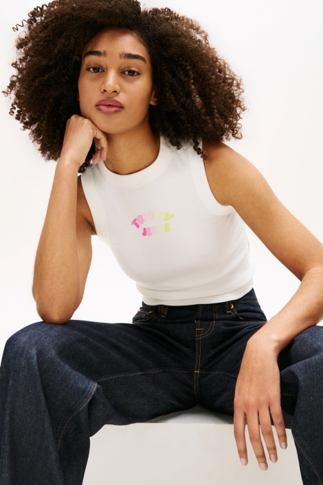 Tommy Jeans witte dames top | Model vooraanzicht