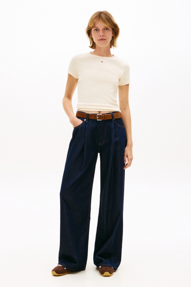 Tommy Jeans gele dames t-shirt | Model