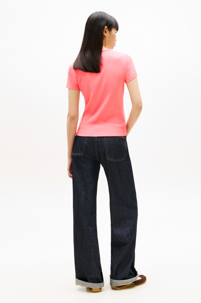 Tommy Jeans roze dames t-shirt | Model