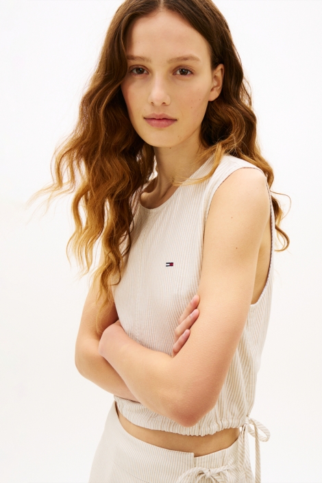 Tommy Jeans beige dames blouse | Model zijaanzicht