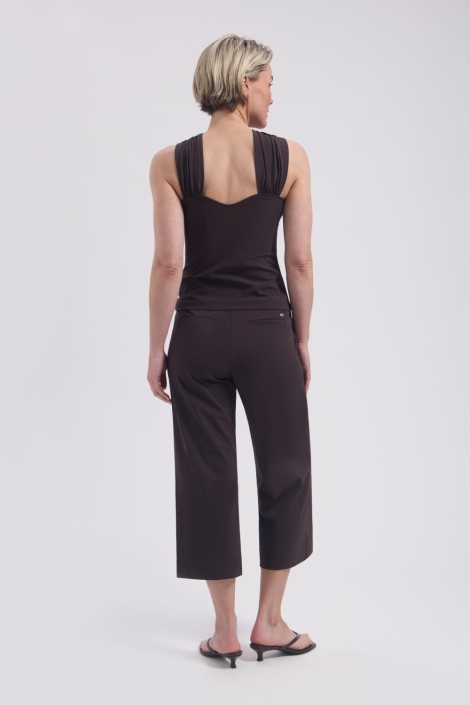 Lady Day bruine dames top | Model achteraanzicht