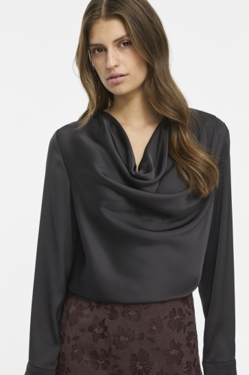 Vila T-shirt VIFREJA WATERFALL L/S TOP/DC 14118939 BLACK BEAUTY
