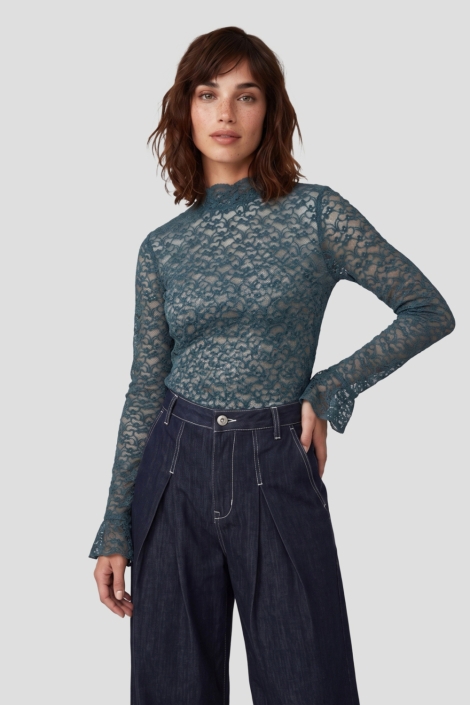 Fluresk groene dames top | Model vooraanzicht