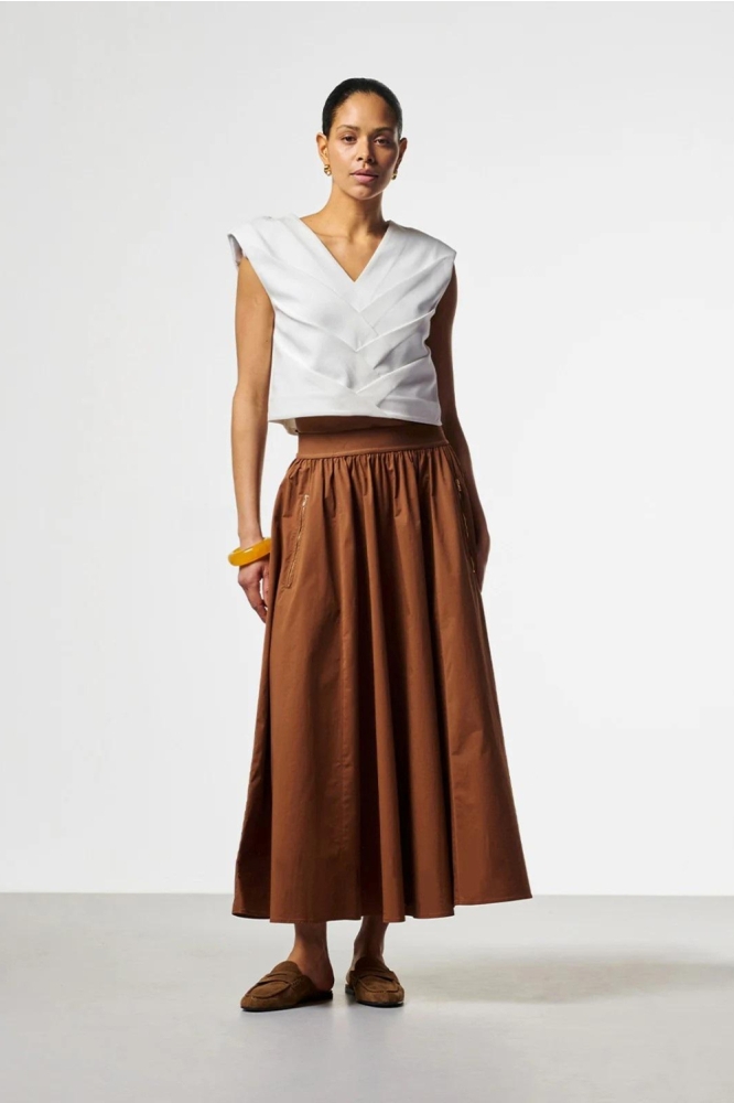 Aaiko ecru dames top | Model