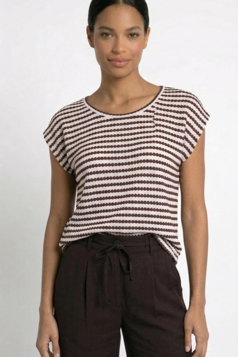 Maicazz bruine dames t-shirt | Model vooraanzicht