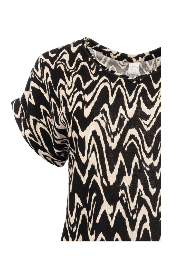 NED zwarte dames t-shirt | Close up