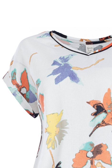 NED witte dames t-shirt | Close up