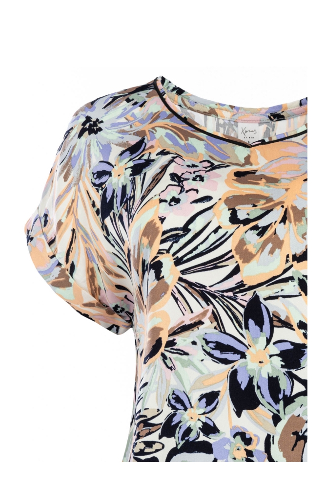 NED groene dames t-shirt | Close up