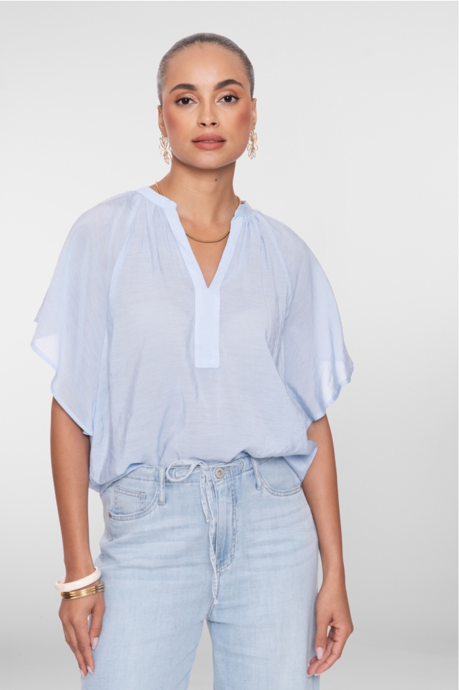 Geisha blauwe dames blouse | Model vooraanzicht