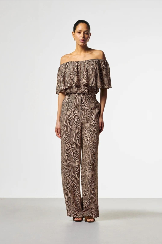 Aaiko bruine dames top | Model