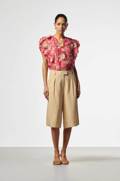 Aaiko roze dames t-shirt | Model