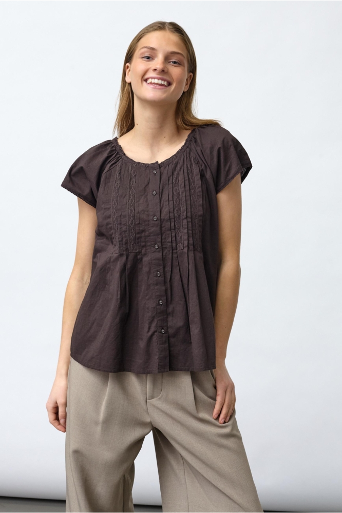 SisterS point bruine dames t-shirt | Model vooraanzicht